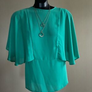 Suzy Shier Vibrant Green Blouse